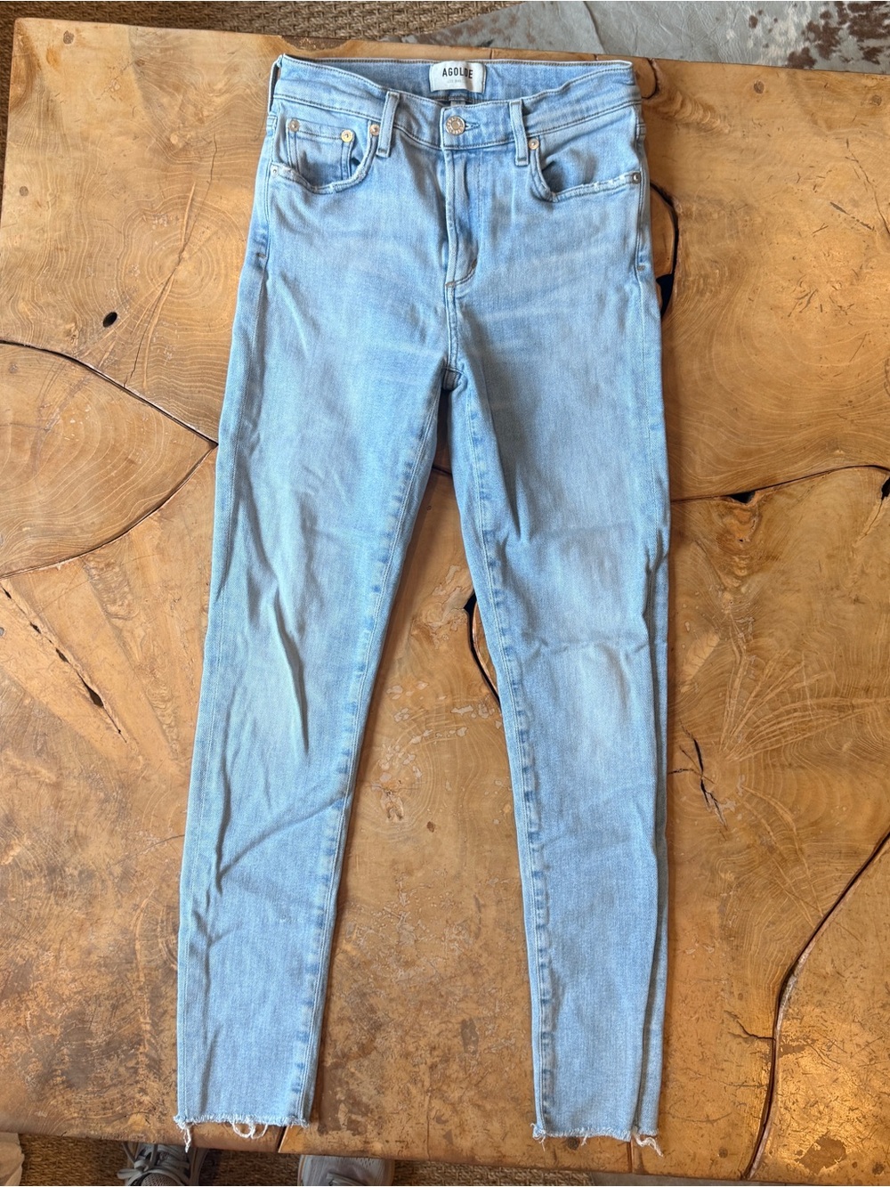 AGOLDE Sophie Light wash distressed jeans. Raw hem skinny. Size 26.